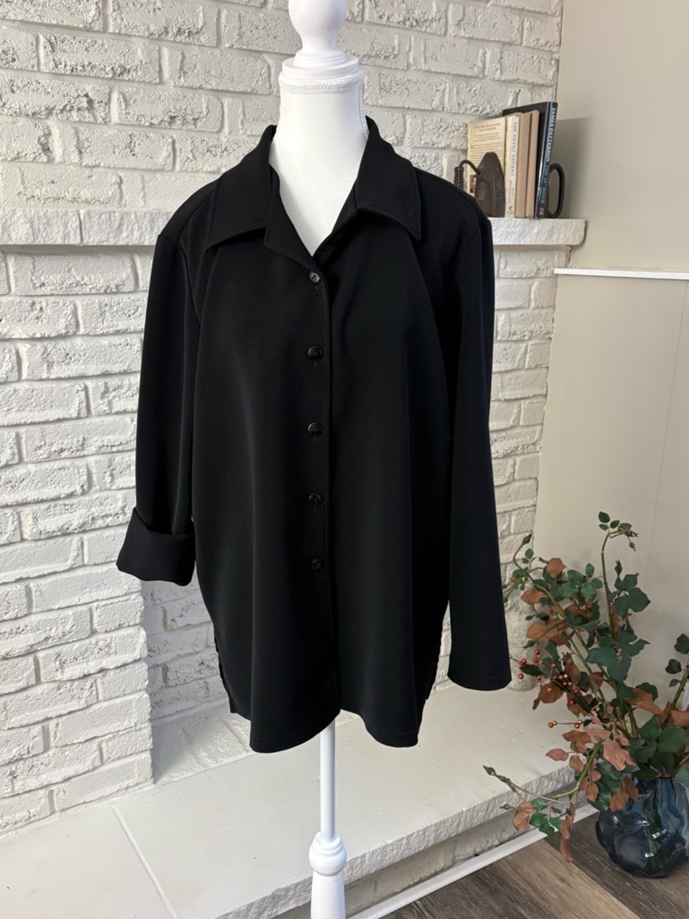 TanJay Women's Size 12 Black Button Front Blazer Style Blouse Jacket L